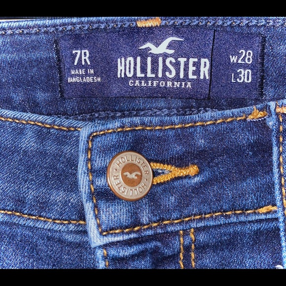 high waisted ripped jeans - Picture 2 of 2